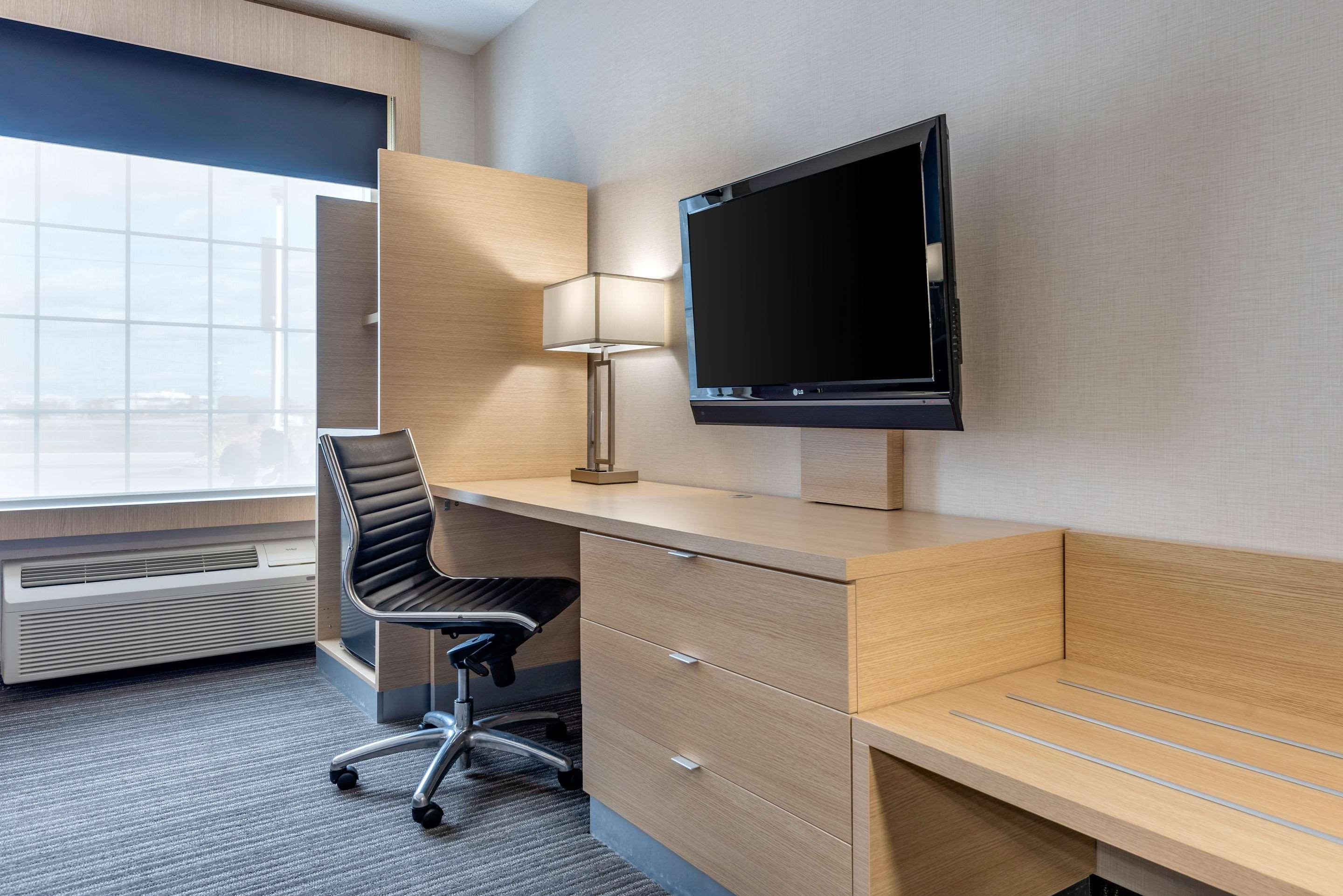 Quality Inn & Suites Oakville Eksteriør bilde