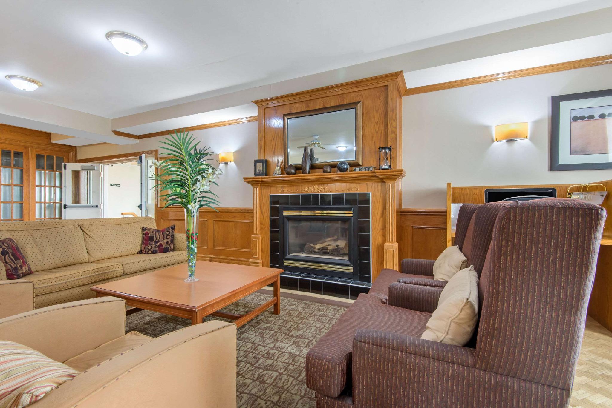 Quality Inn & Suites Oakville Eksteriør bilde