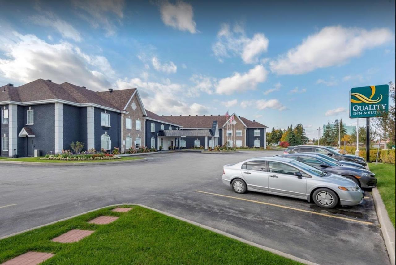 Quality Inn & Suites Oakville Eksteriør bilde