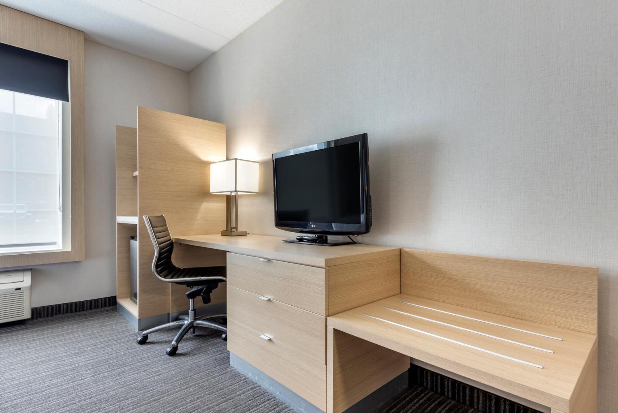 Quality Inn & Suites Oakville Rom bilde