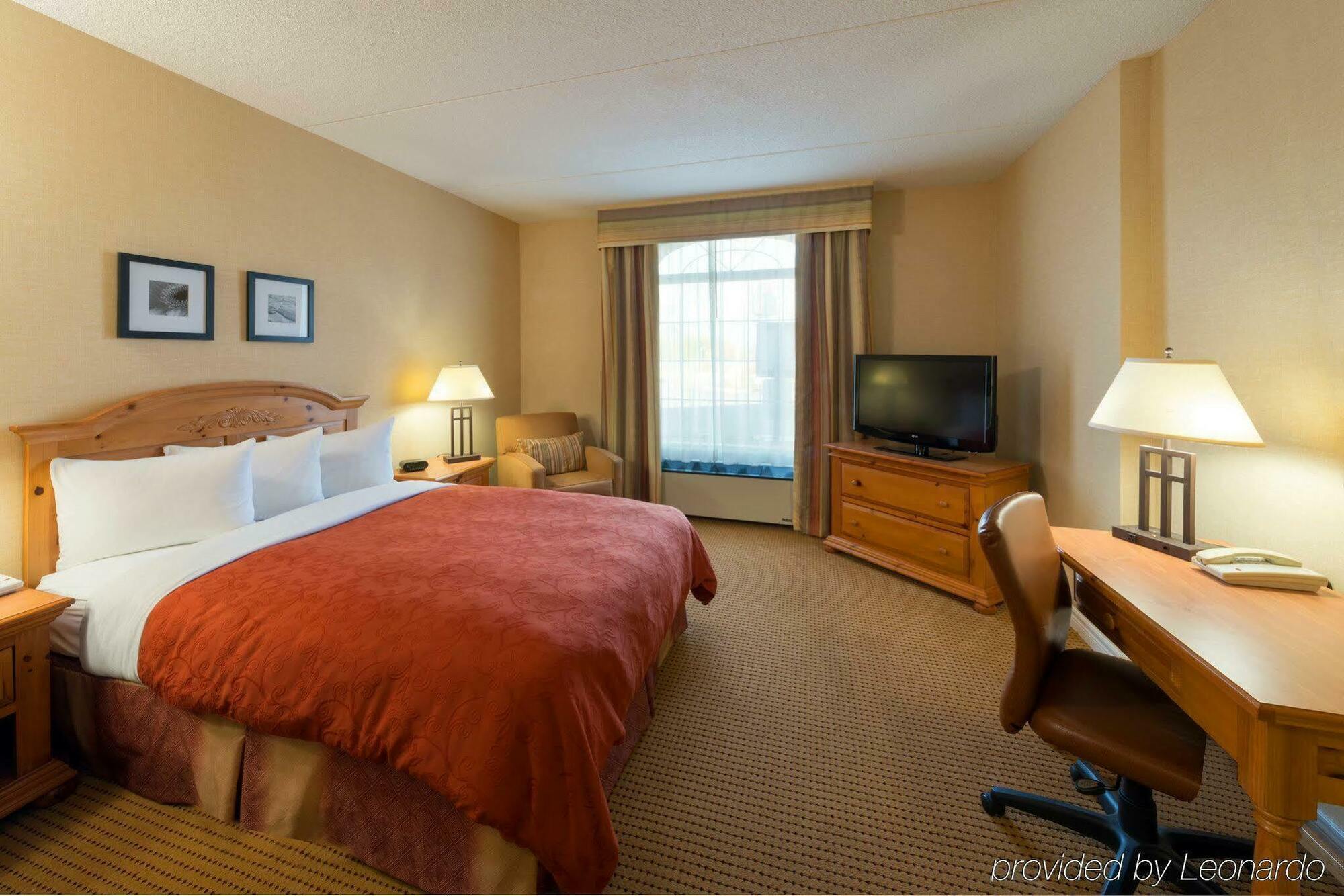 Quality Inn & Suites Oakville Eksteriør bilde